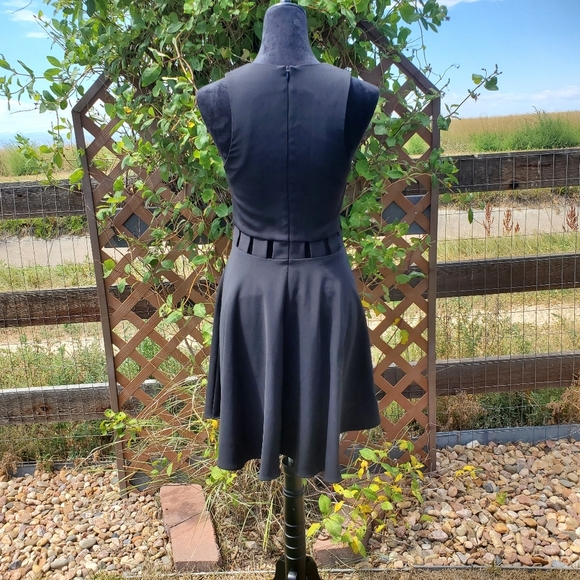 AMANDA UPRICHARD Elegant Black Sleeveless Dress Women's Size Small NWOT - Picture 15 of 16